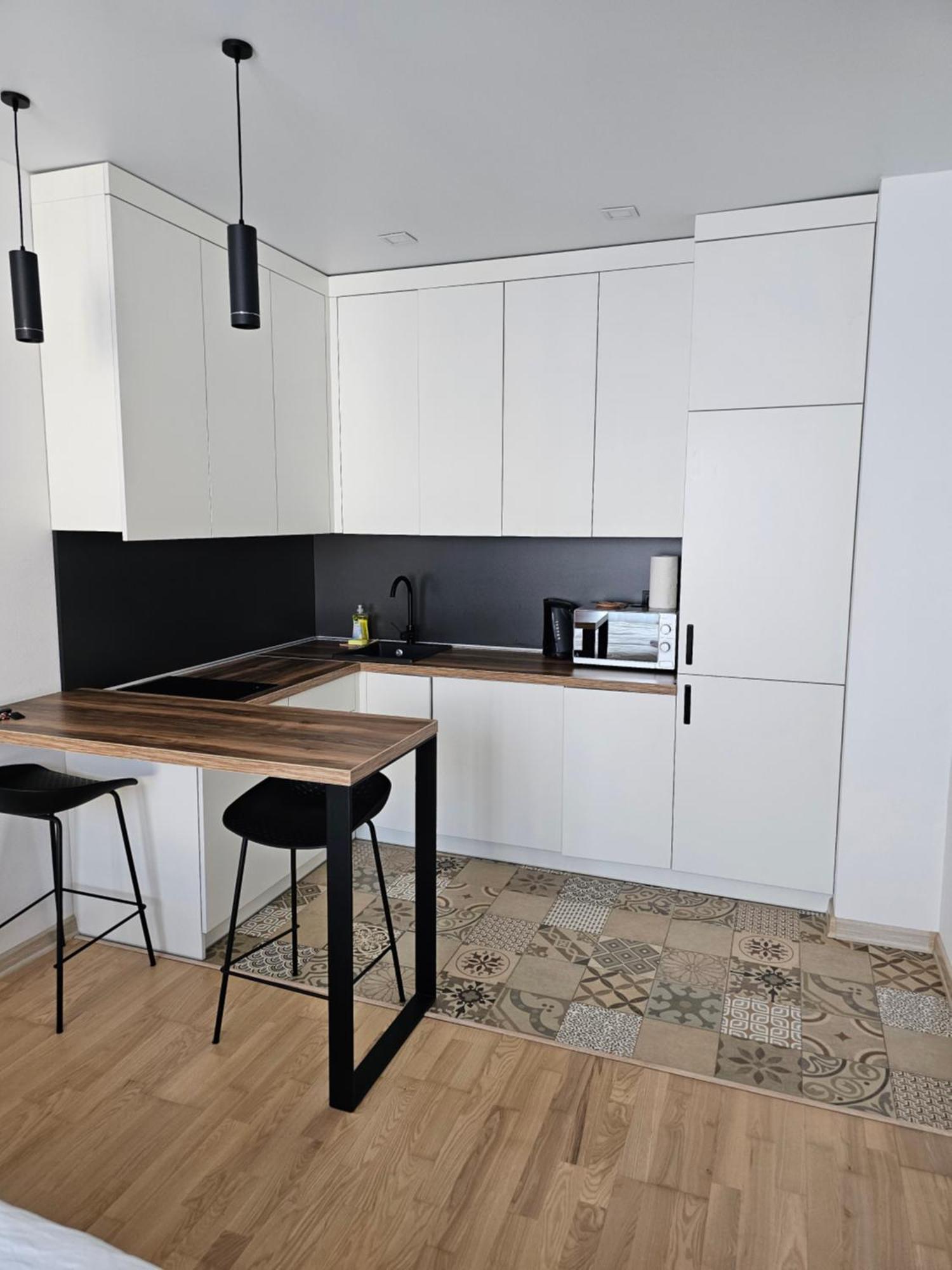 Nyvky Like Home - Studio - Apt 35 Kiev Buitenkant foto